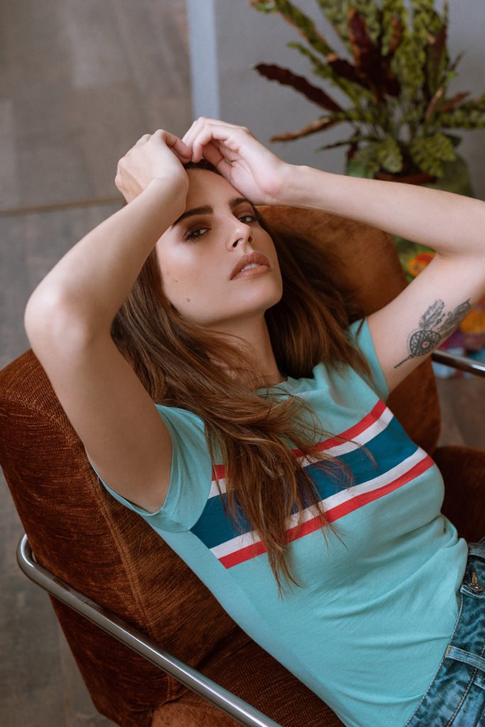 Fotógrafo Barcelona PROFESIONAL 📸 Fotógrafo & Retocador | Vintage Sofas