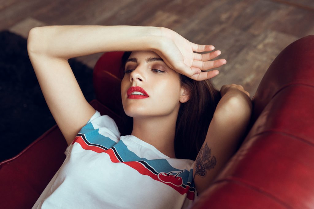 Fotógrafo Barcelona PROFESIONAL 📸 Fotógrafo & Retocador | Vintage Sofas