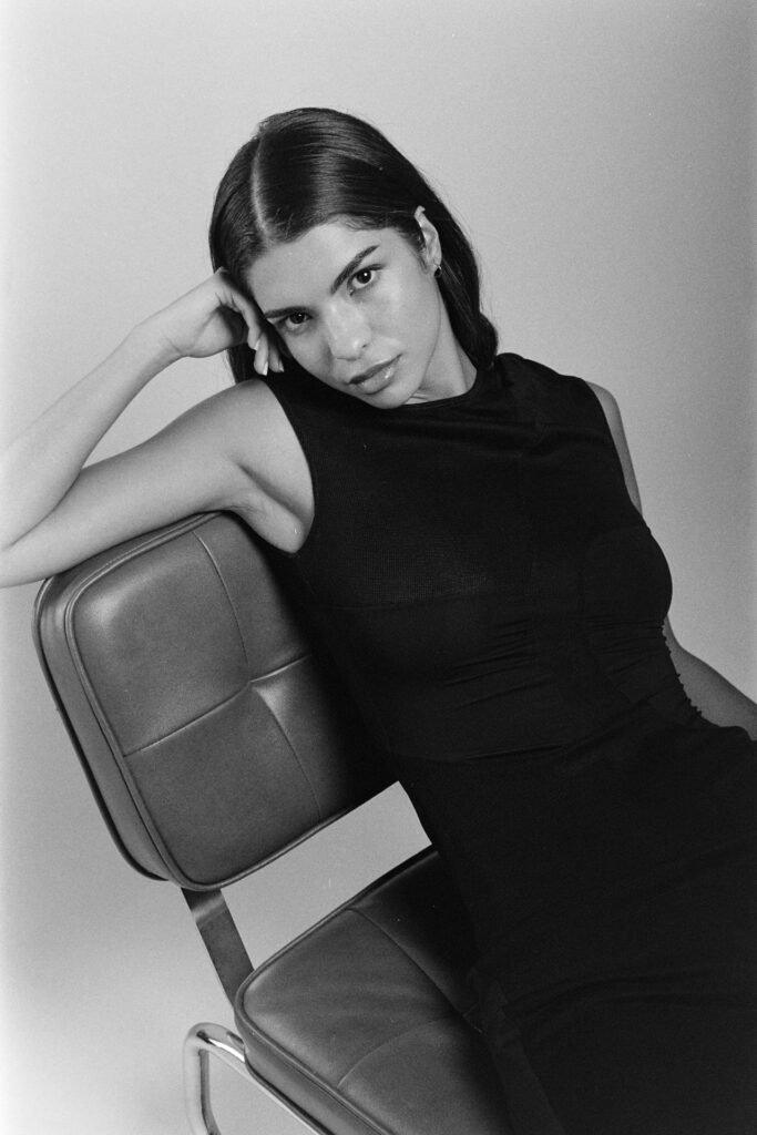 Fotógrafo Barcelona PROFESIONAL 📸 Fotógrafo & Retocador | Valentina